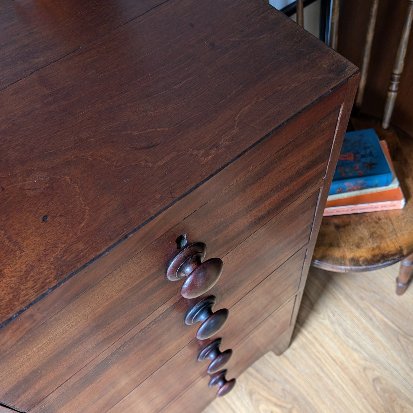 Georgian Chest of Drawers