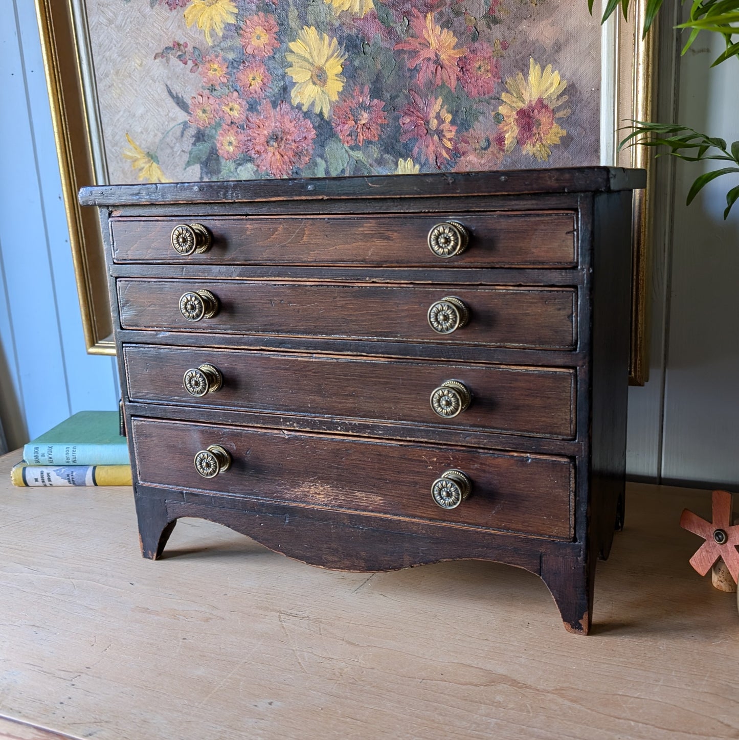 Apprentice Piece Chest of Drawers