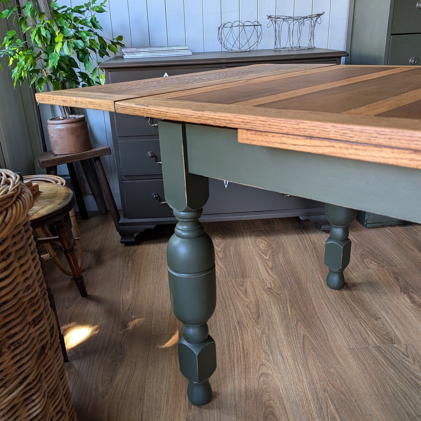 Vintage Oak Draw Leaf Table