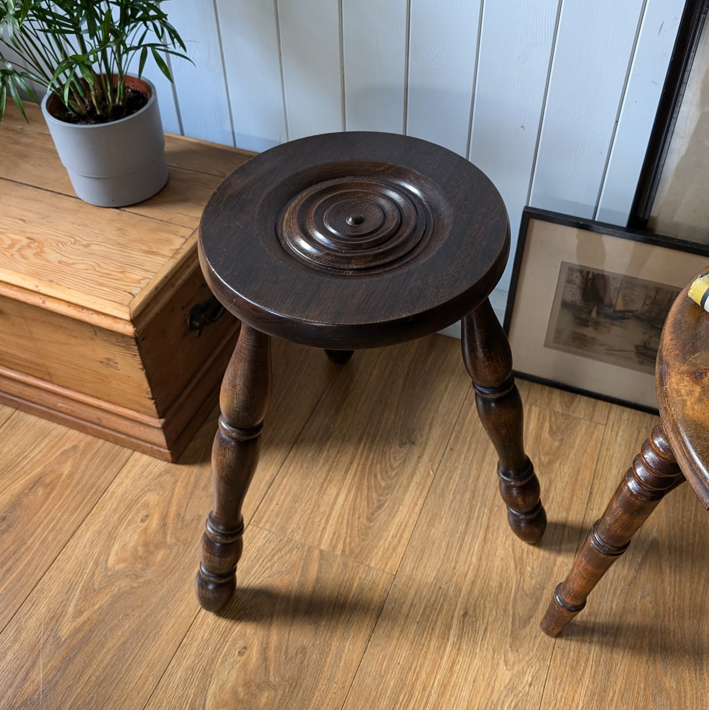 French Milking Stool