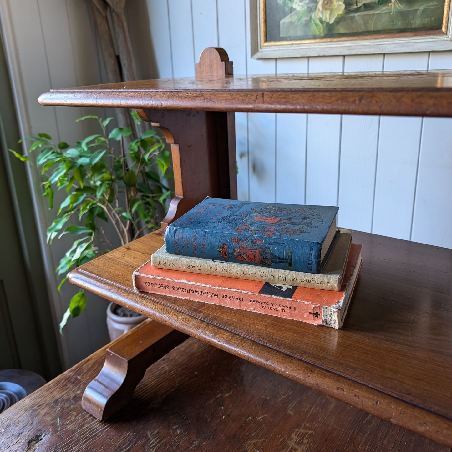 Victorian Countertop Shelves