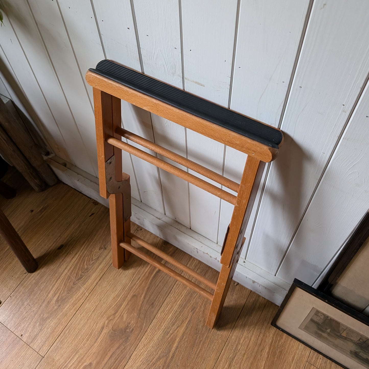 Mid Century Luggage Stand