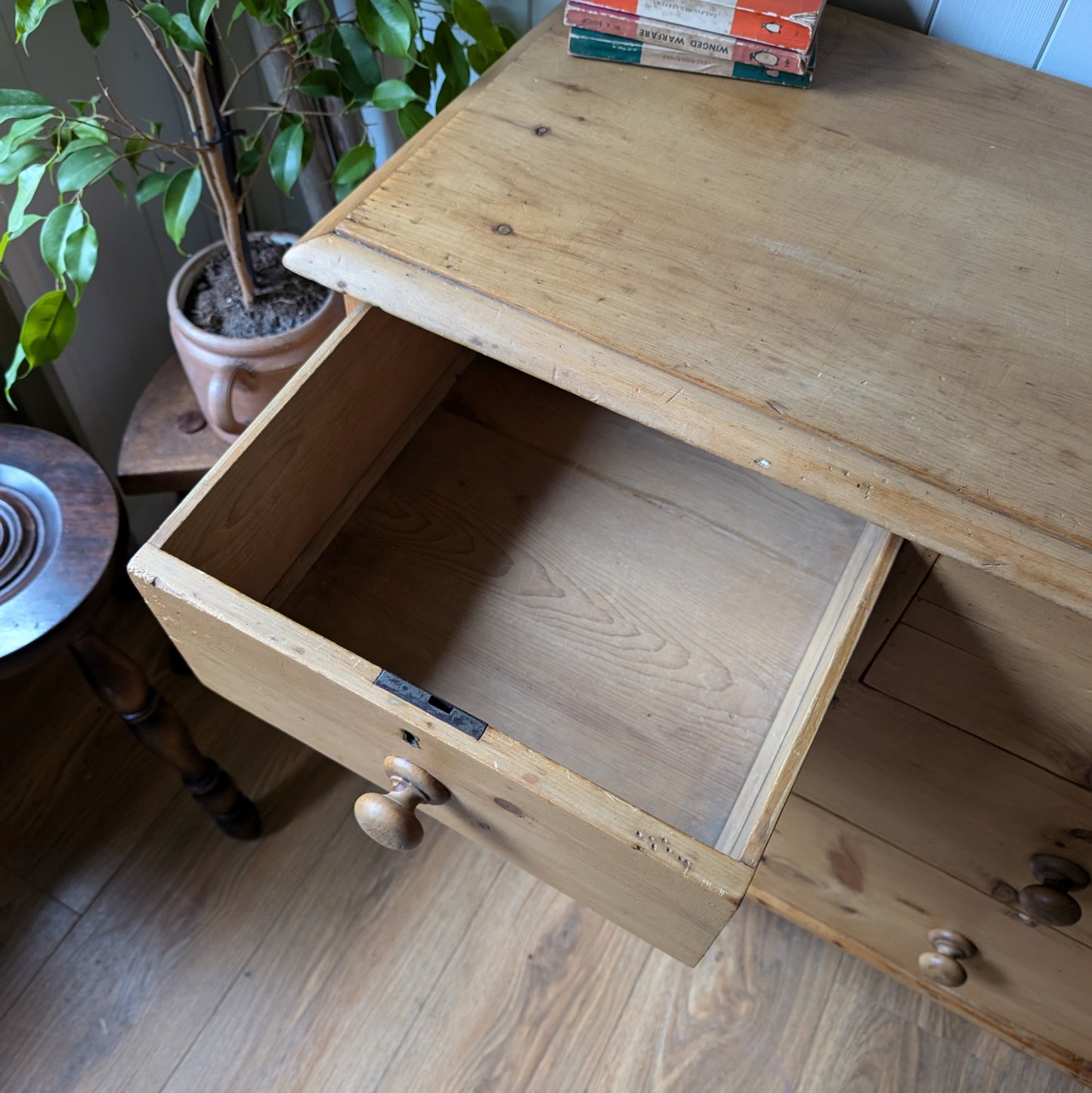 Small Victorian Pine Chest of Drawers
