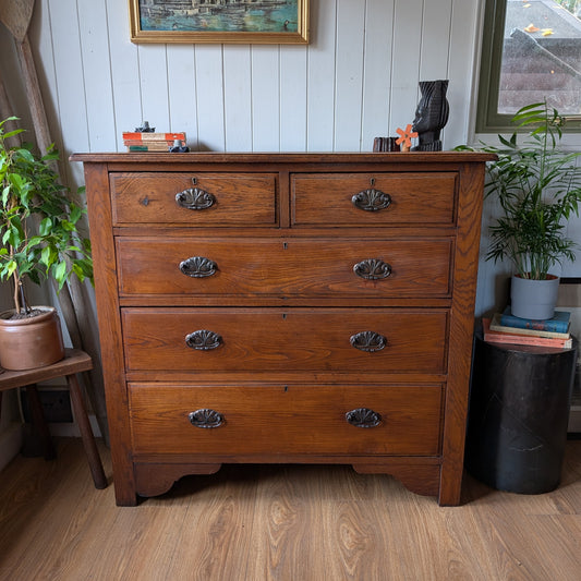 Antique Oak Chest of Drawers