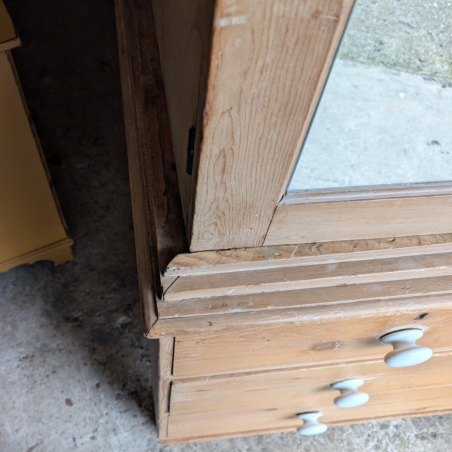 Victorian Pine Linen Press