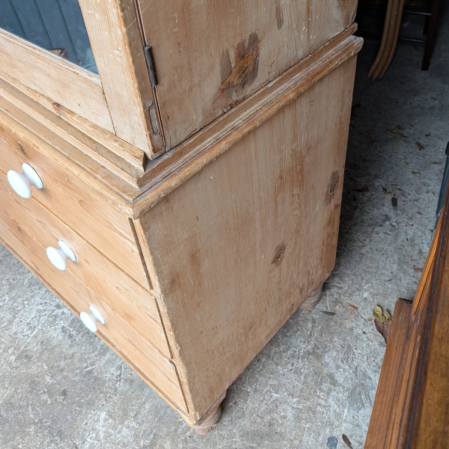 Victorian Pine Linen Press