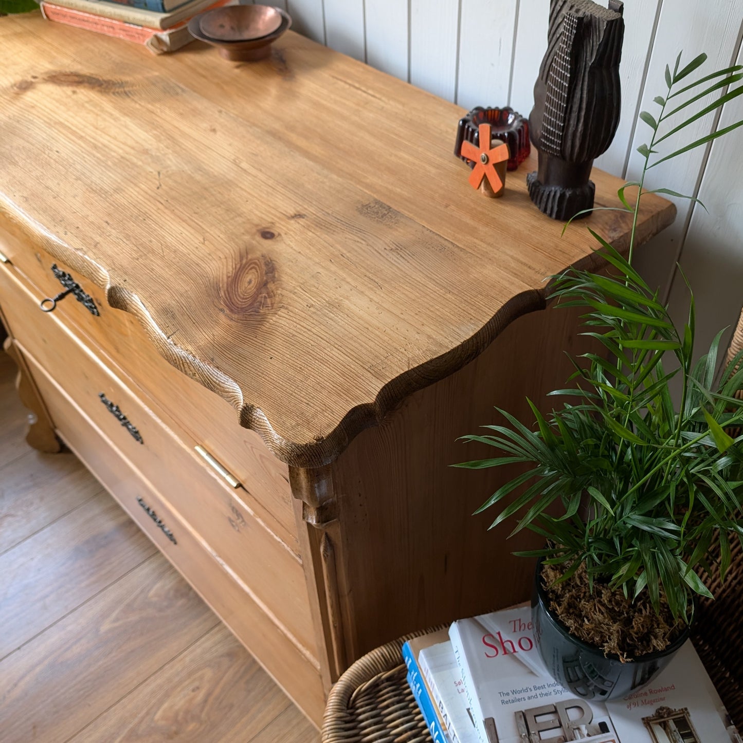Antique French Chest of Drawers
