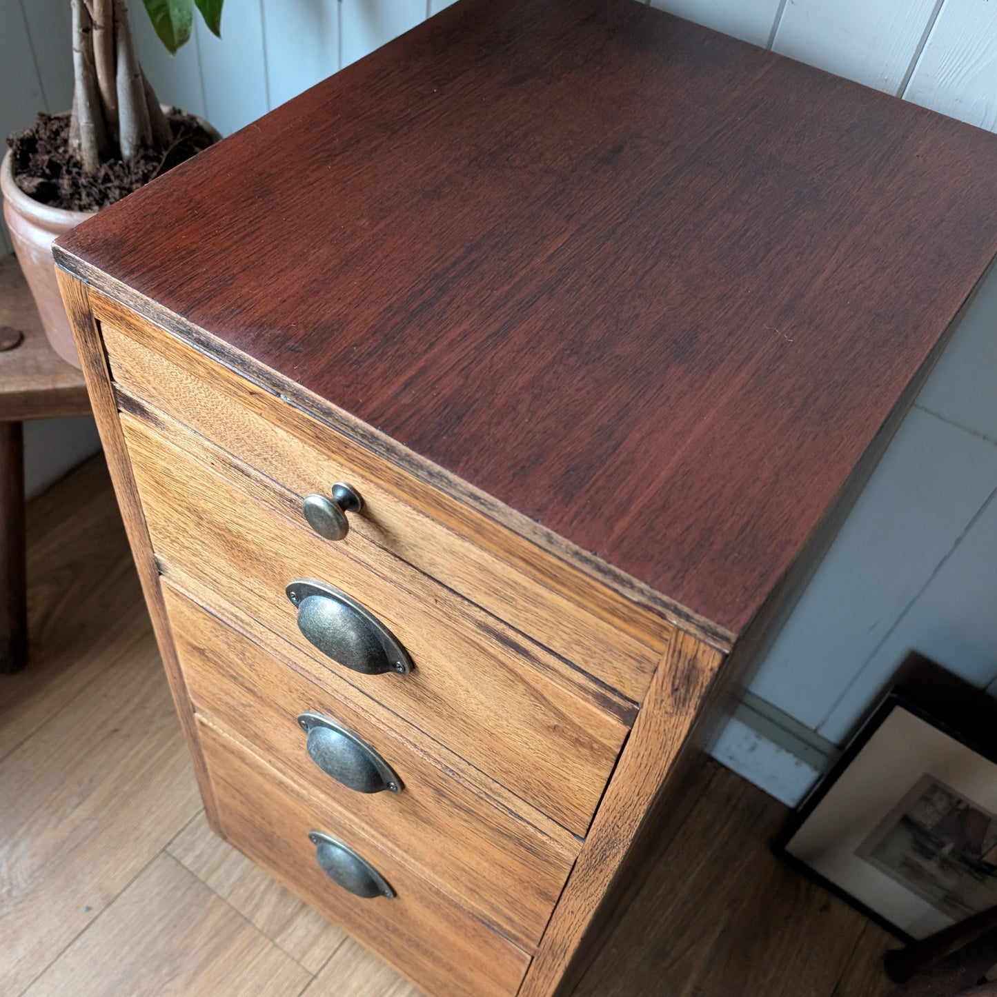 Small Vintage Drawer Unit