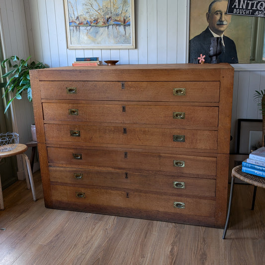 Antique Oak Bank of Drawers [ref:7380]