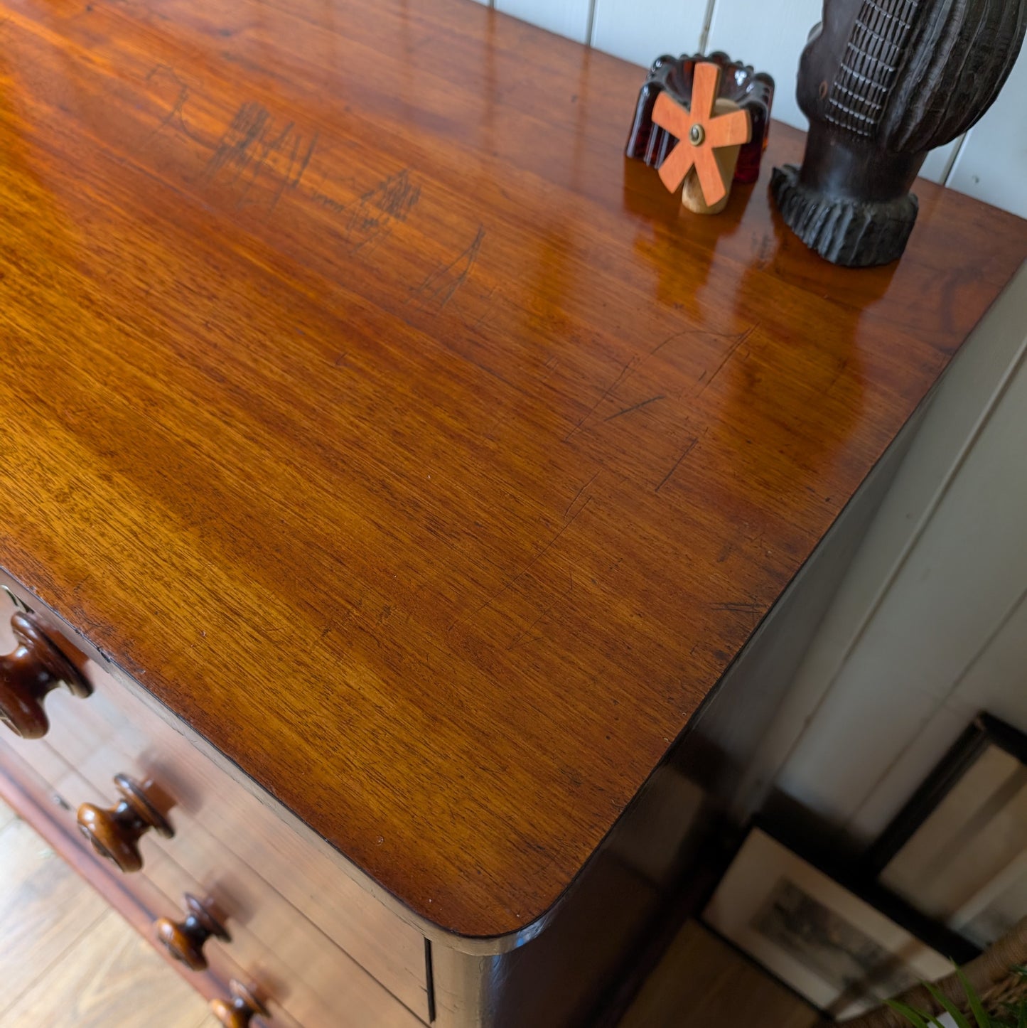 Victorian Chest of Drawers