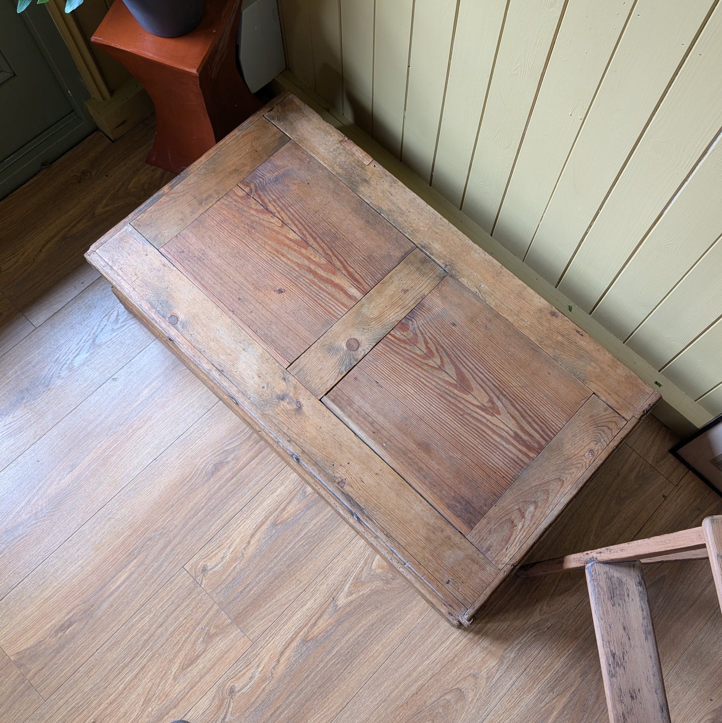 Low Antique Pine Trunk