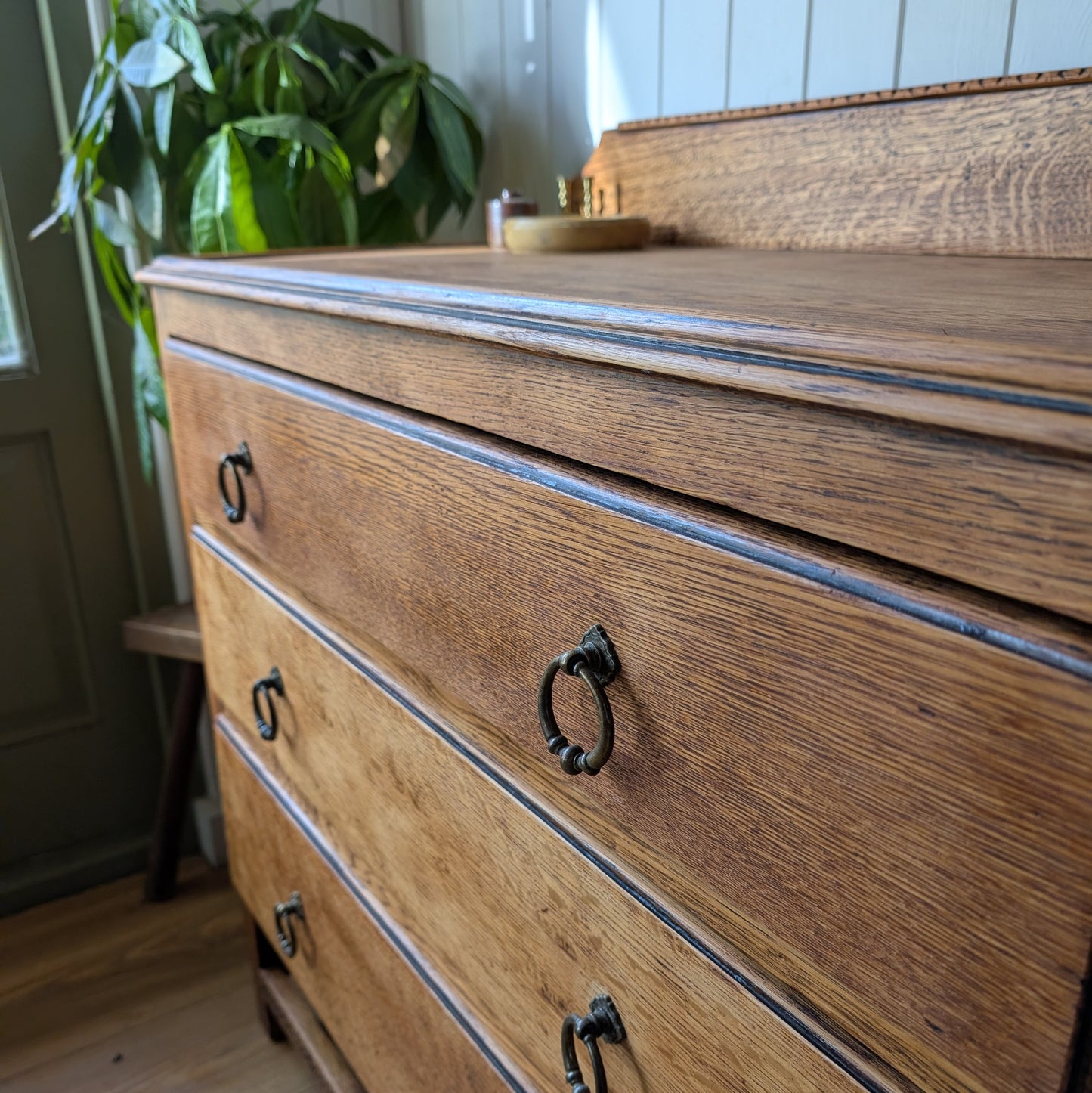 Antique Oak Chest of Drawers