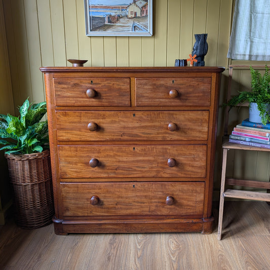 Victorian Chest of Drawers