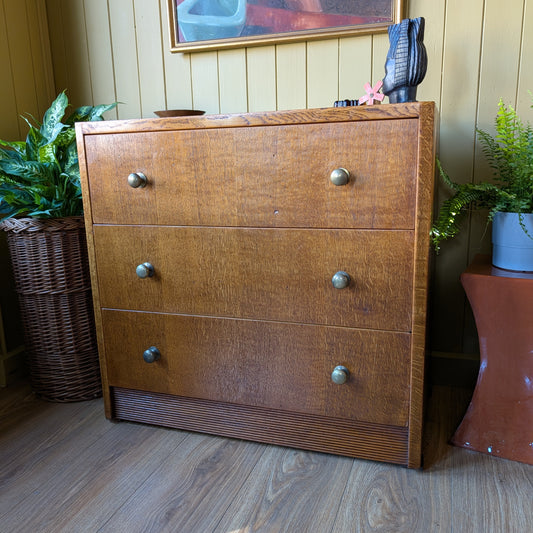 Small 1950s Oak Chest of Drawers