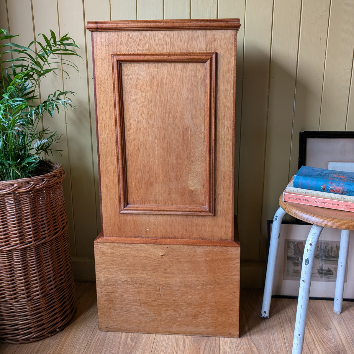 Vintage Oak Plinth