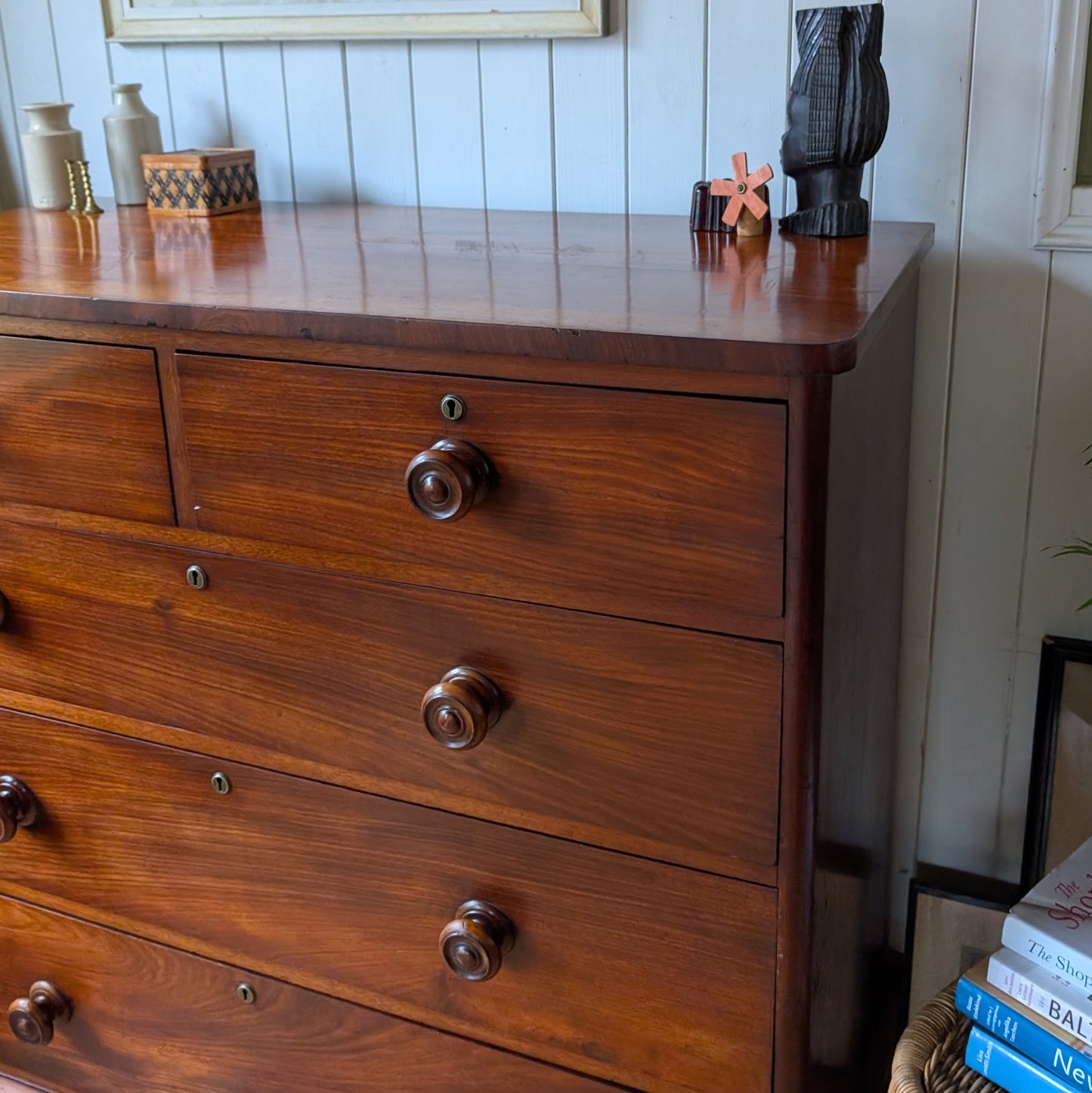 Victorian Chest of Drawers