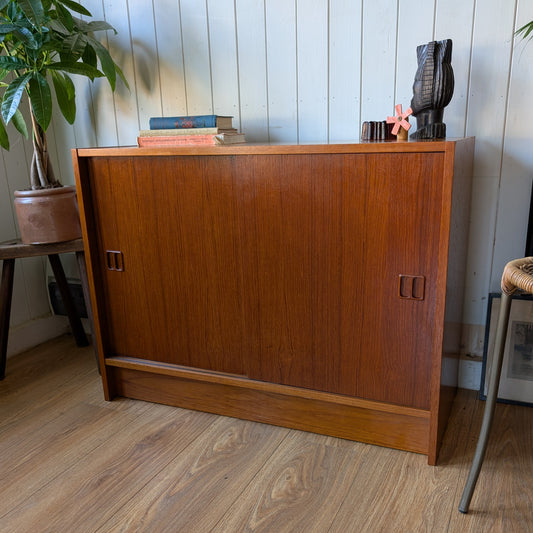 Mid Century Danish Cupboard [ref:7386]