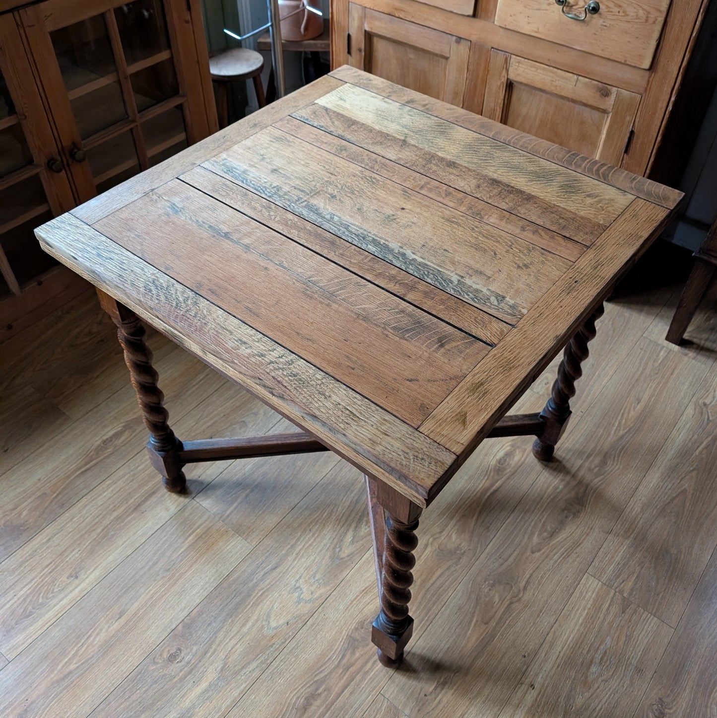 Small Oak Draw Leaf Table