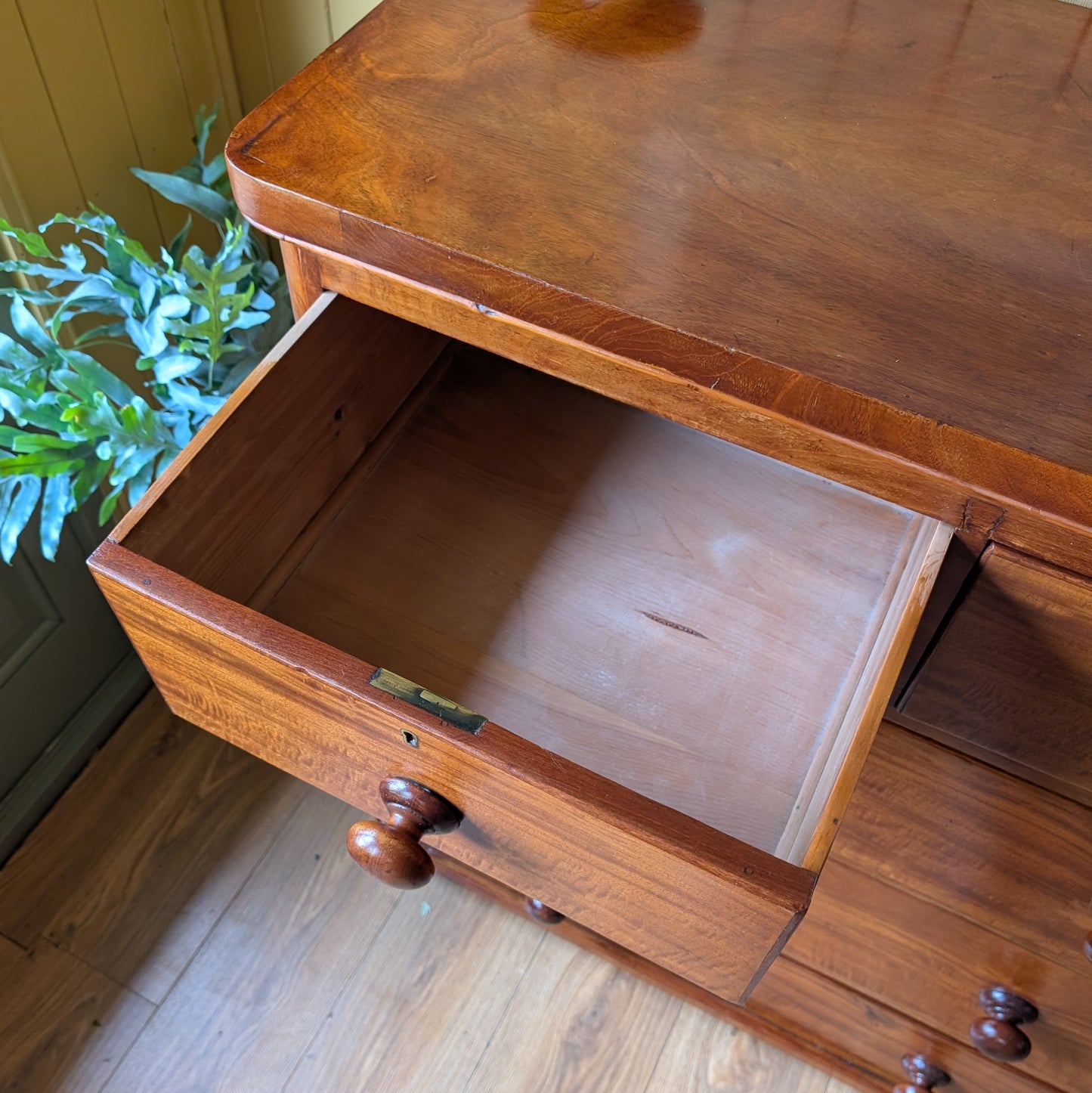 Large Victorian Chest of Drawers