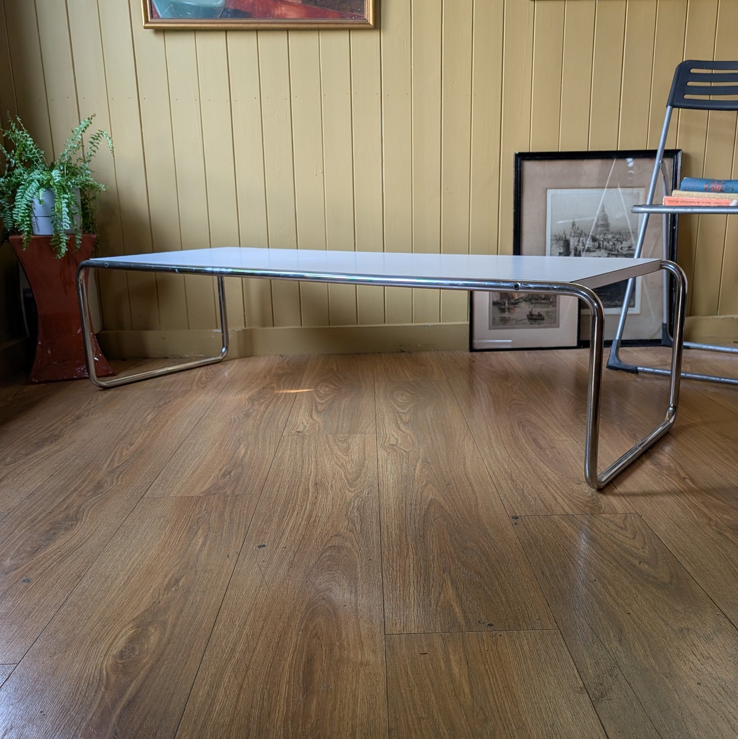 Minimalist Mid-Century Bauhaus Design Coffee Table