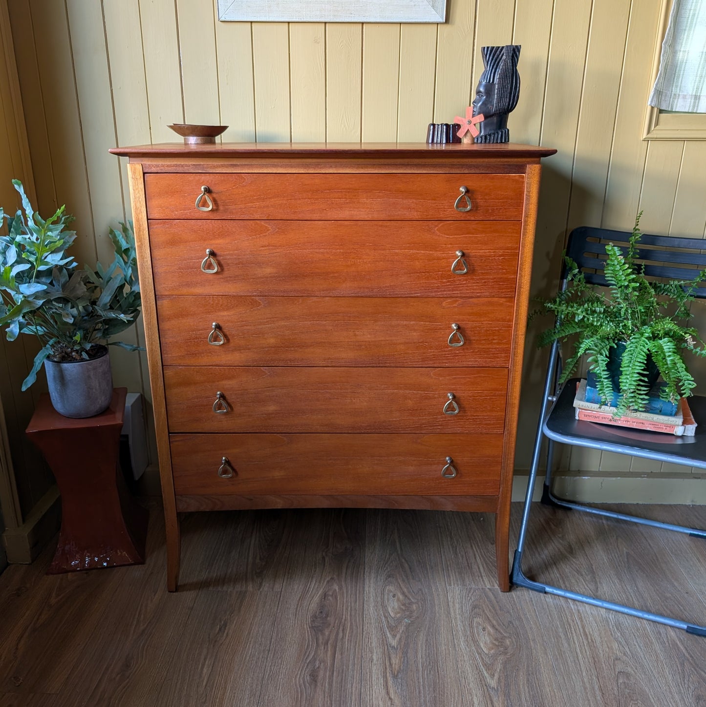 Mid Century Chest of Drawers