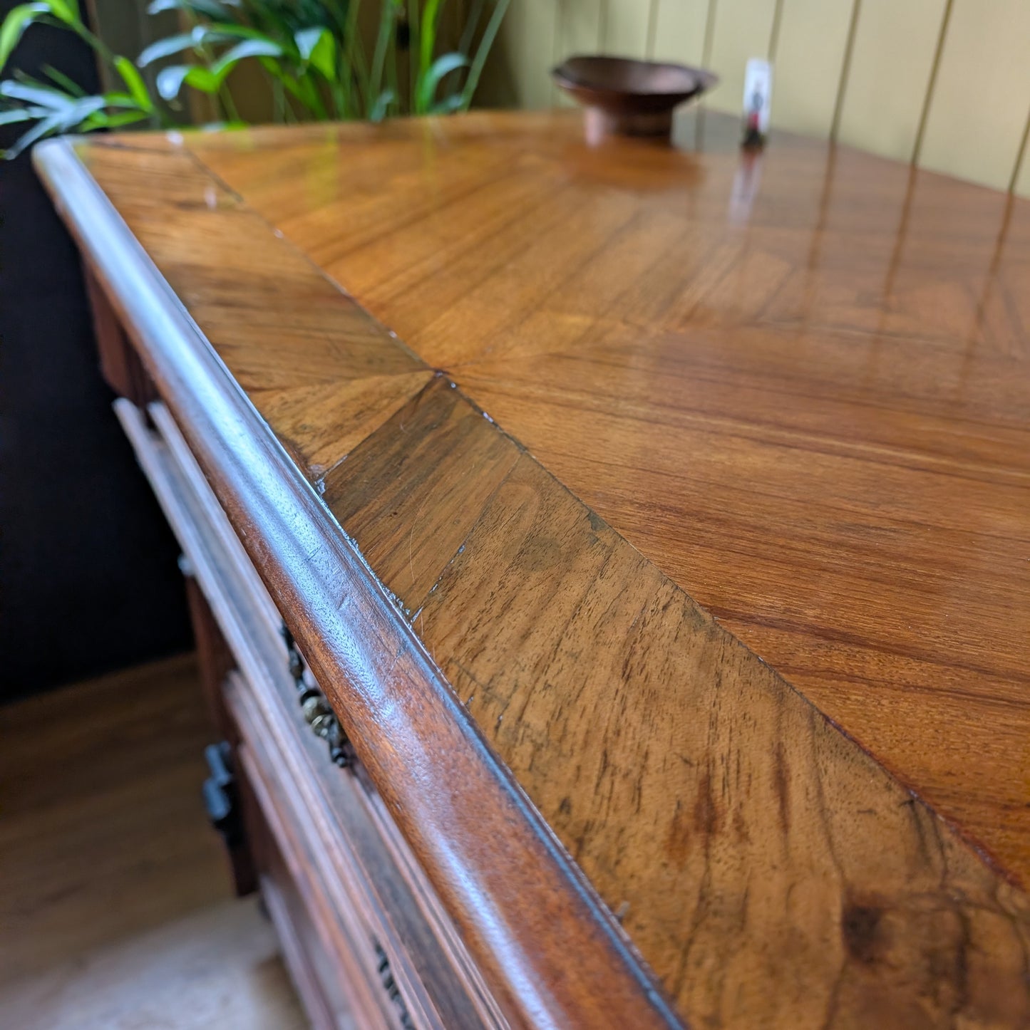 Antique French Chest of Drawers