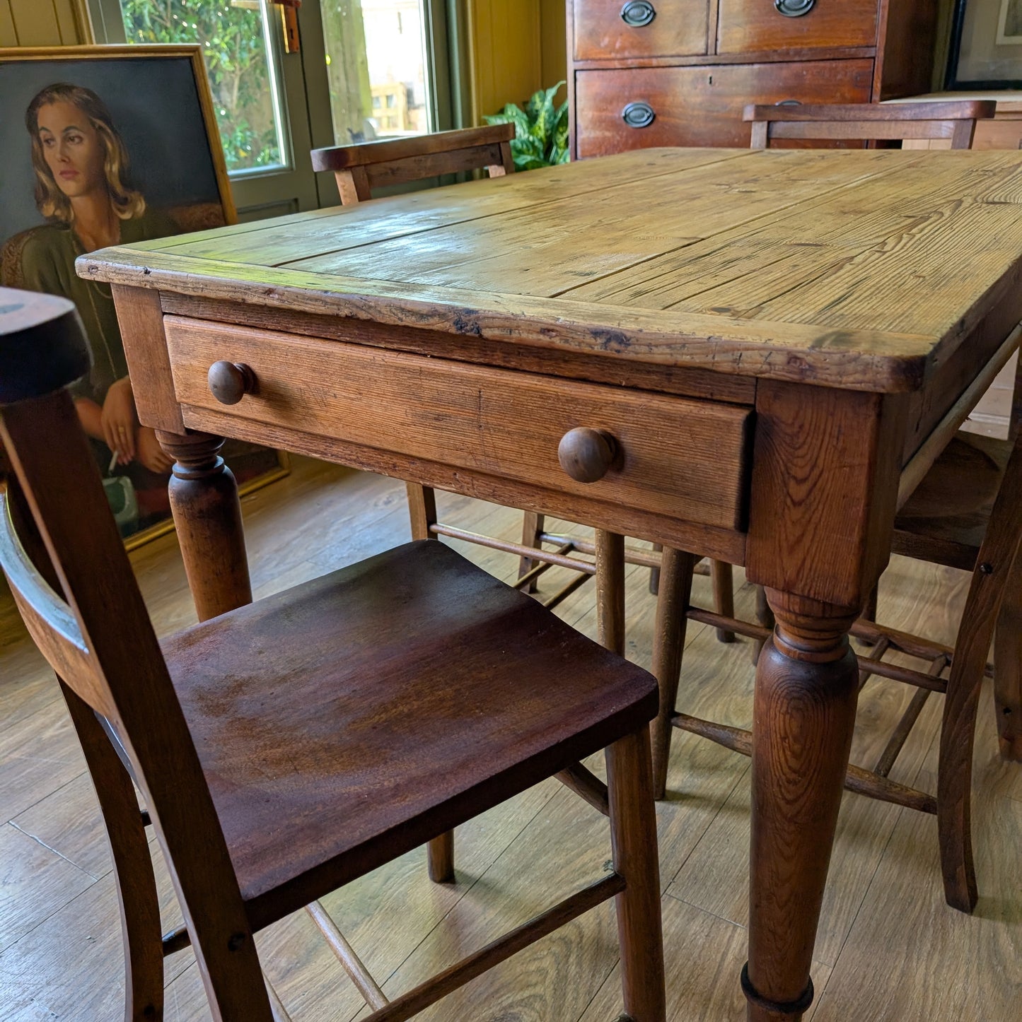 Victorian Pine Table with Chapel Chairs