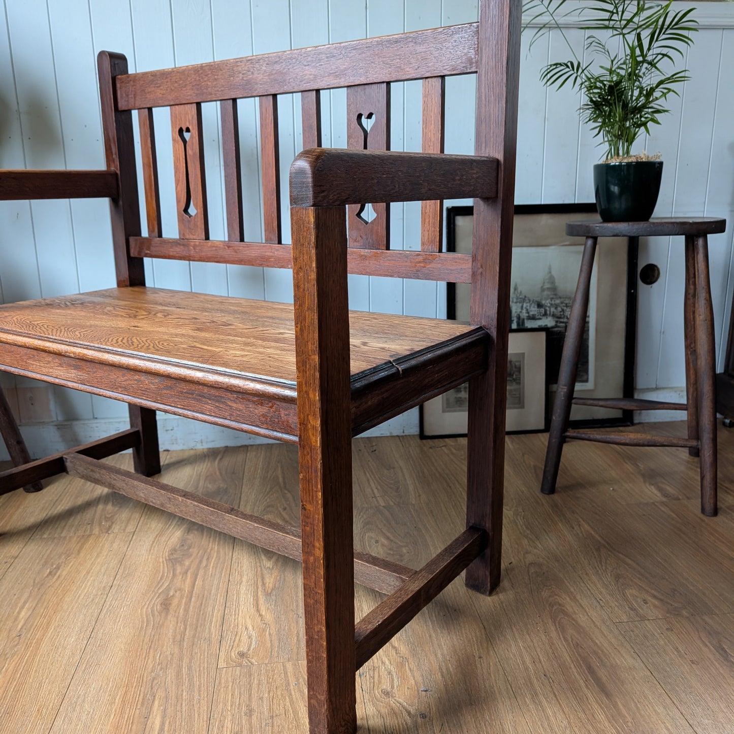 Arts and Crafts Oak Hall Bench