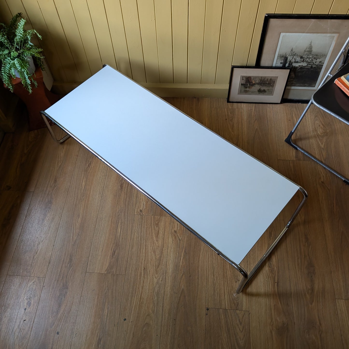 Minimalist Mid-Century Bauhaus Design Coffee Table