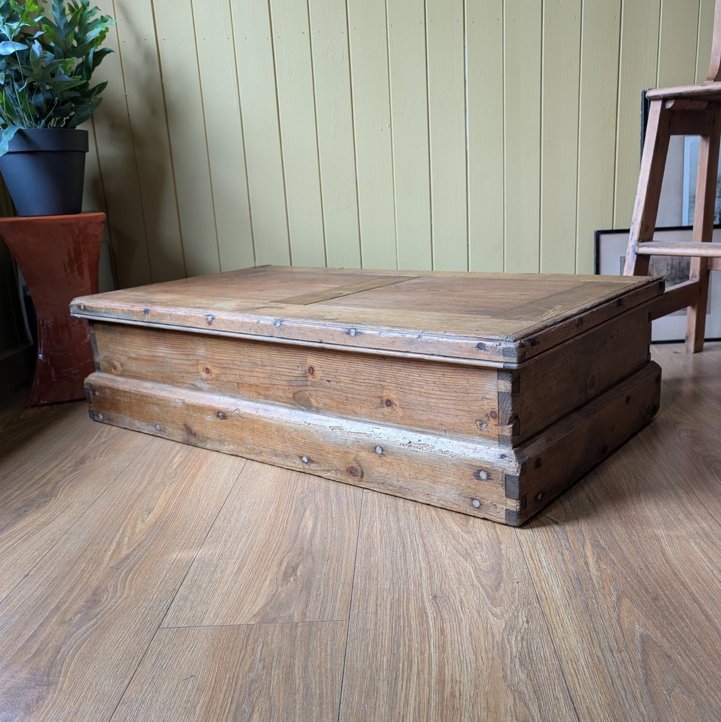 Low Antique Pine Trunk