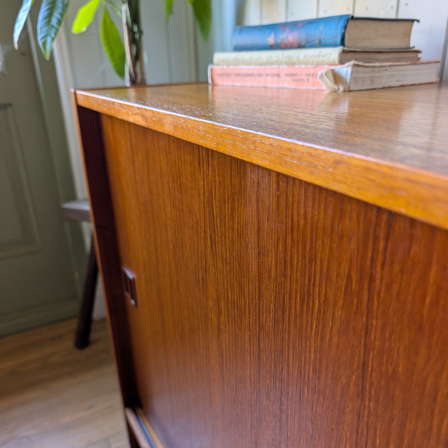 Mid Century Danish Cupboard [ref:7386]