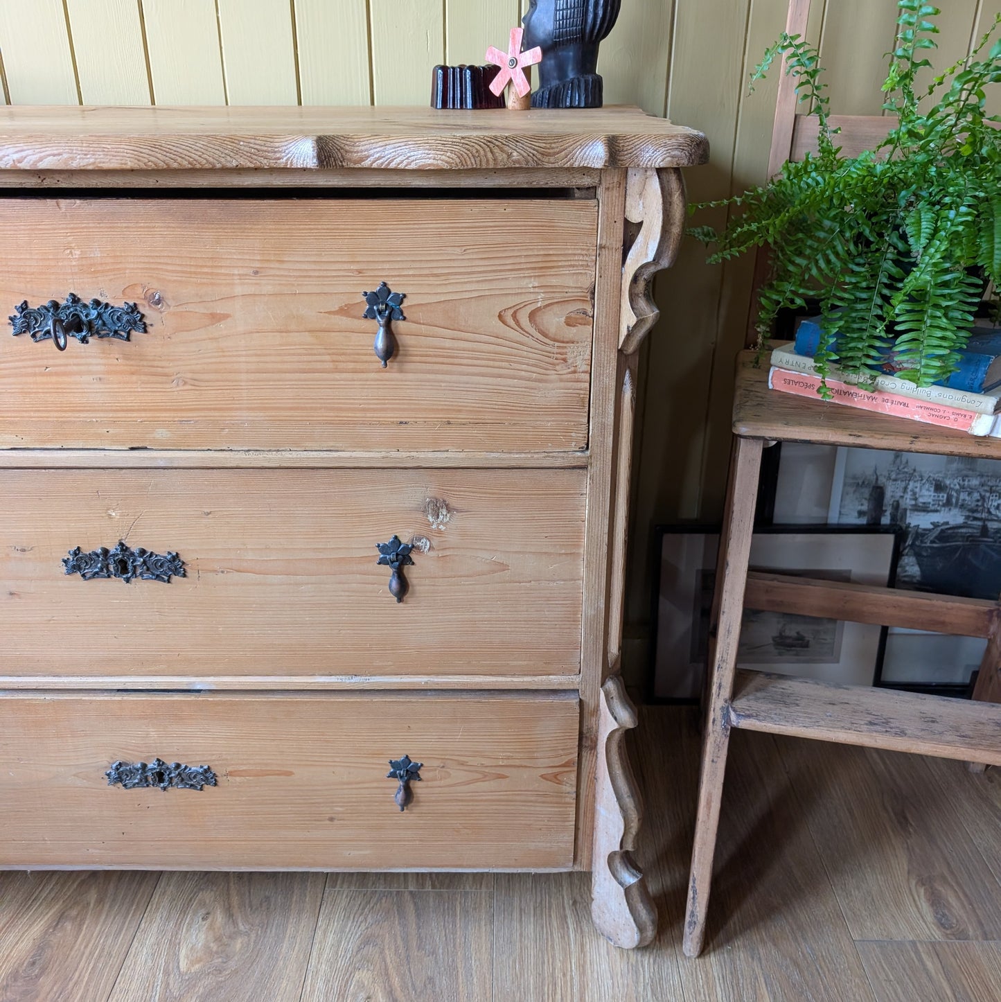 Antique French Chest of Drawers