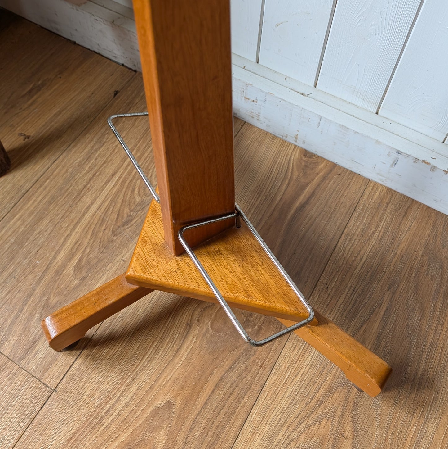 Mid Century Gentleman's Valet