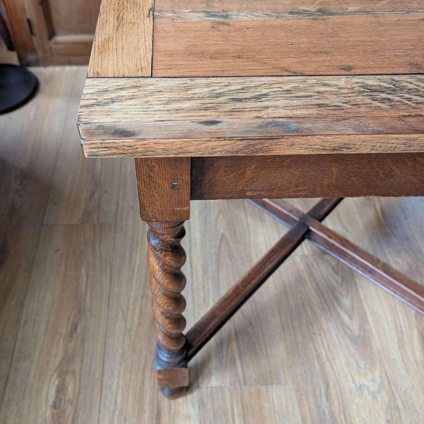 Small Oak Draw Leaf Table