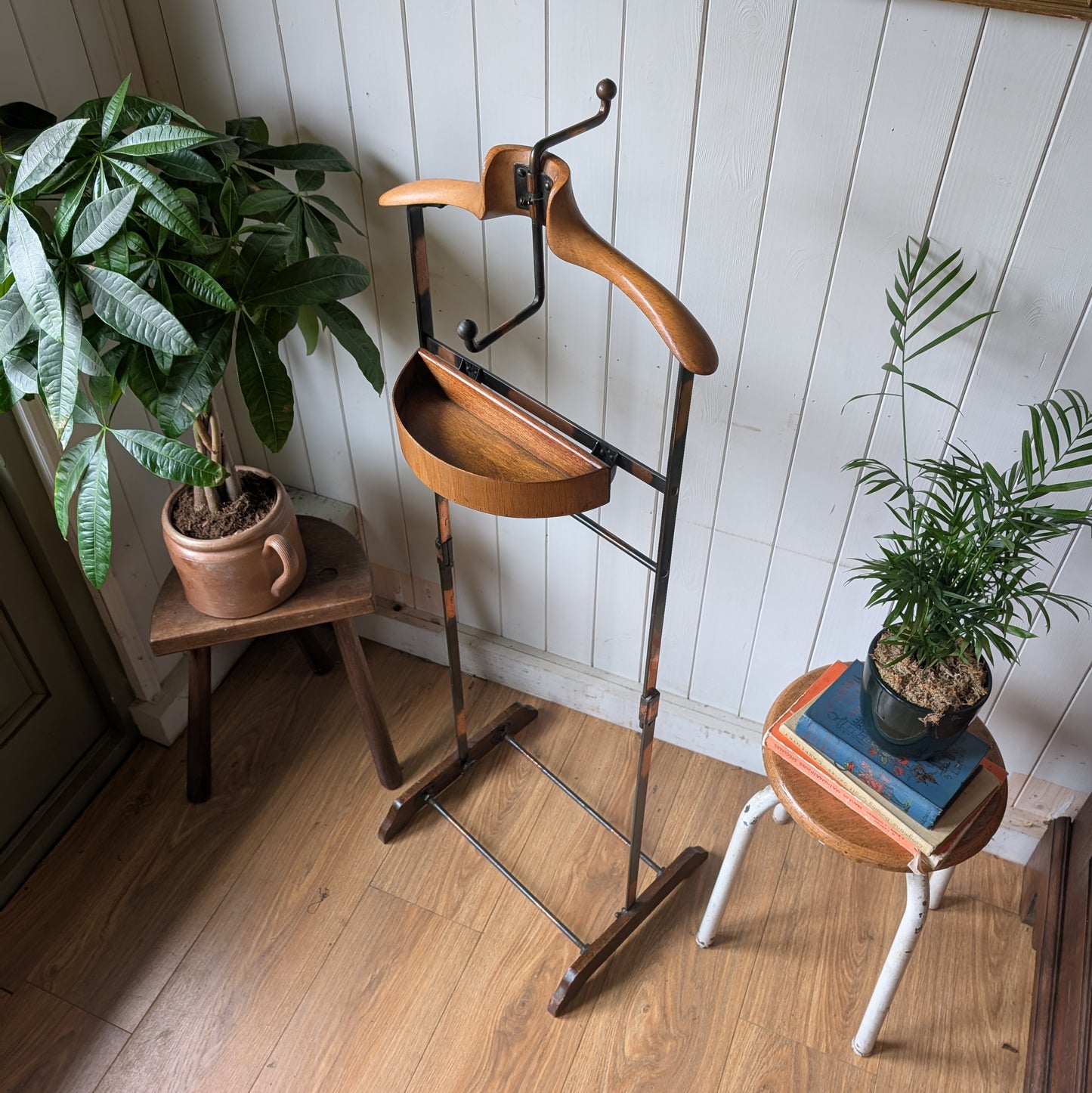 Antique Gentleman's Valet