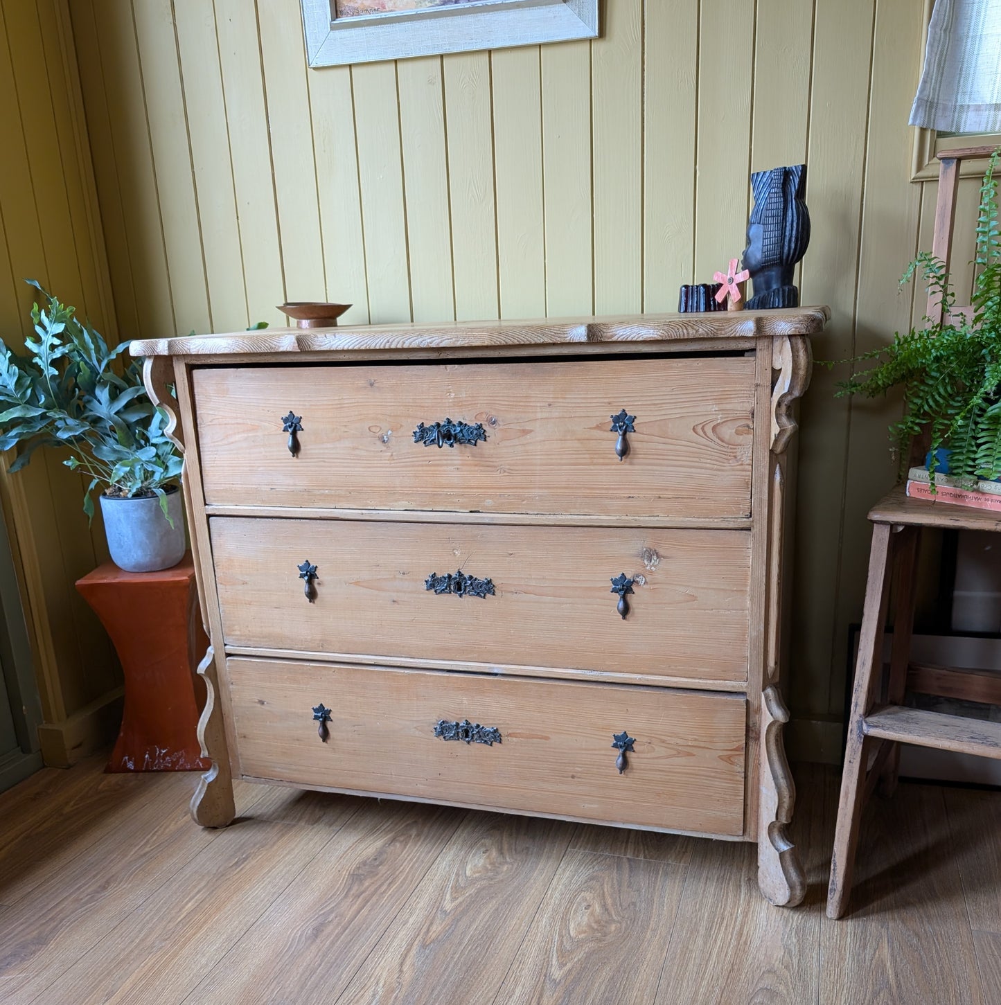 Antique French Chest of Drawers