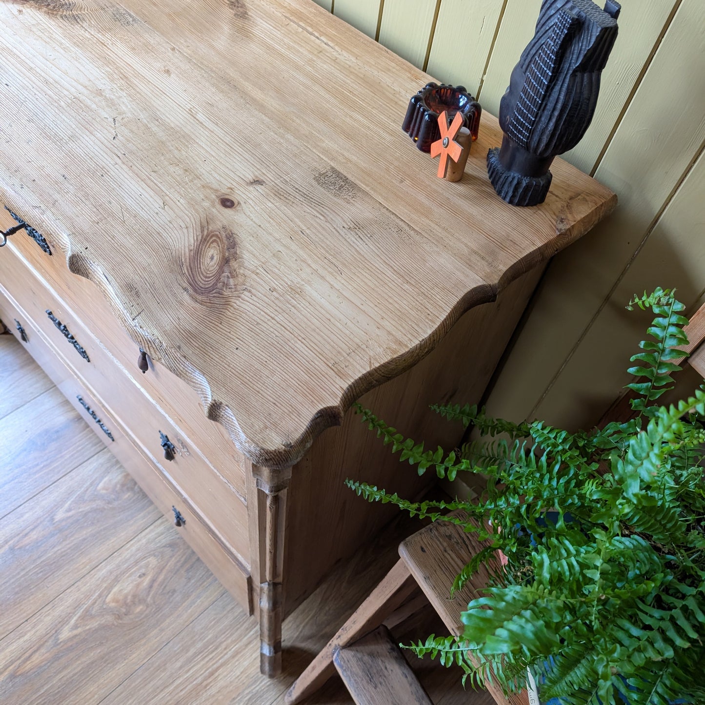 Antique French Chest of Drawers