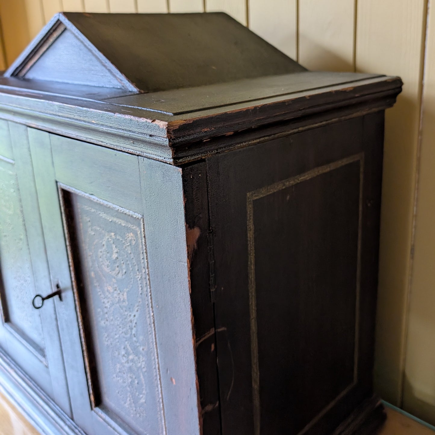 Victorian Ebonized Tabletop Cabinet with Drawers & Gilt Detail c.1890