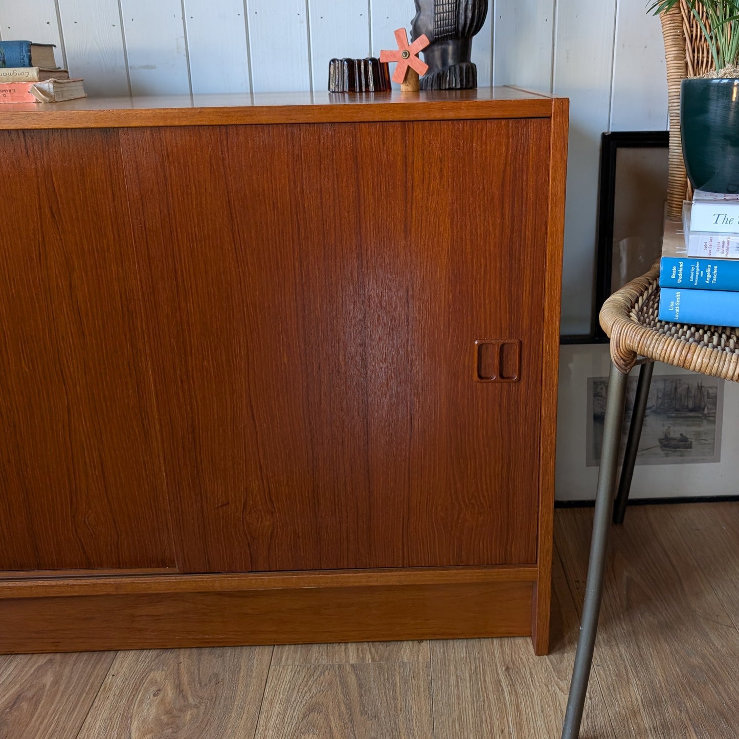Mid Century Danish Cupboard [ref:7386]