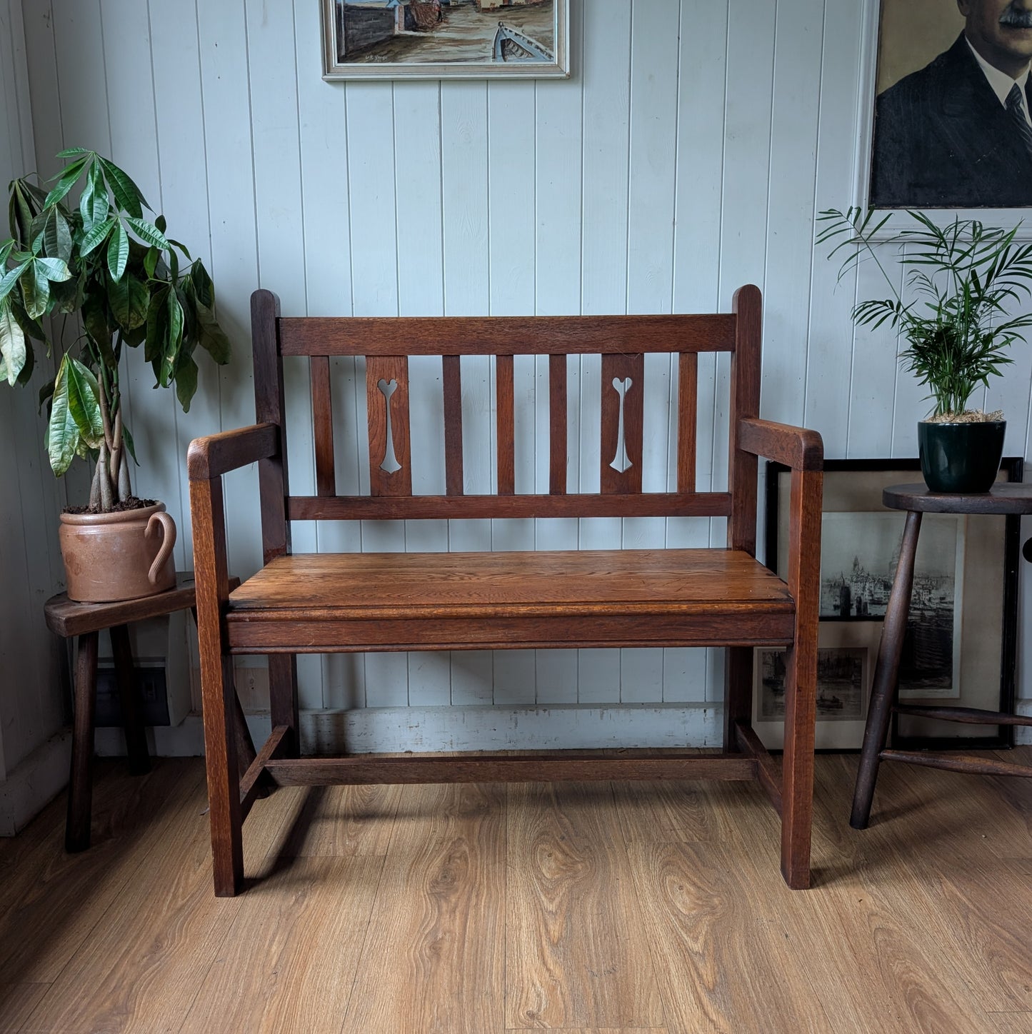 Arts and Crafts Oak Hall Bench