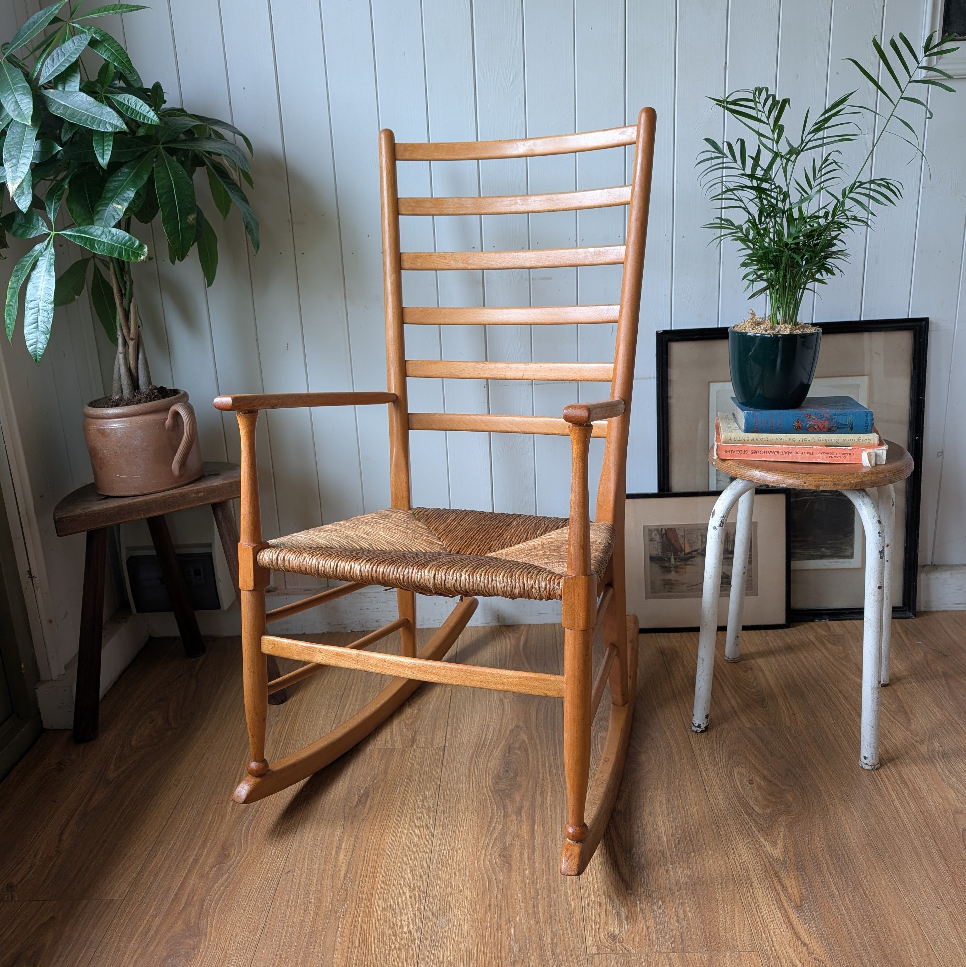 Mid Century Rocking Chair – Henry Paints Furniture