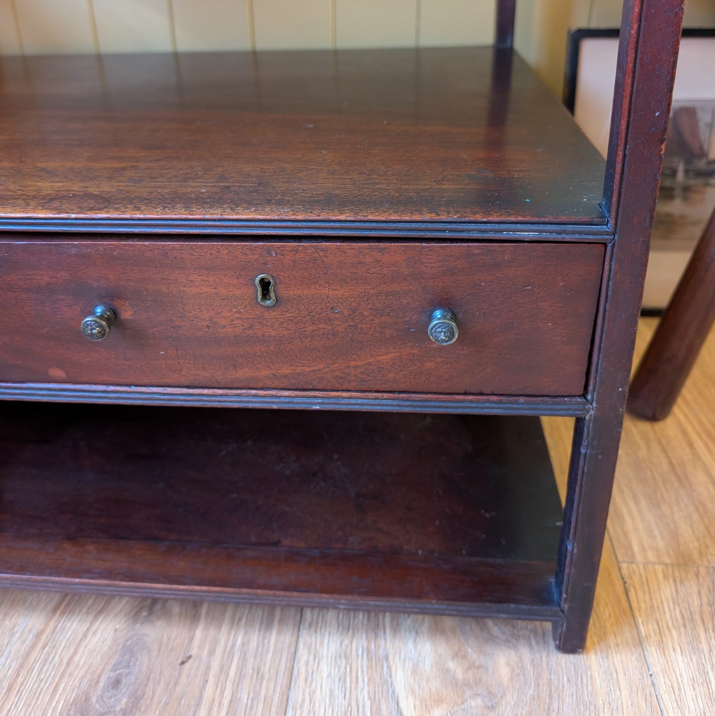 Georgian Etagere