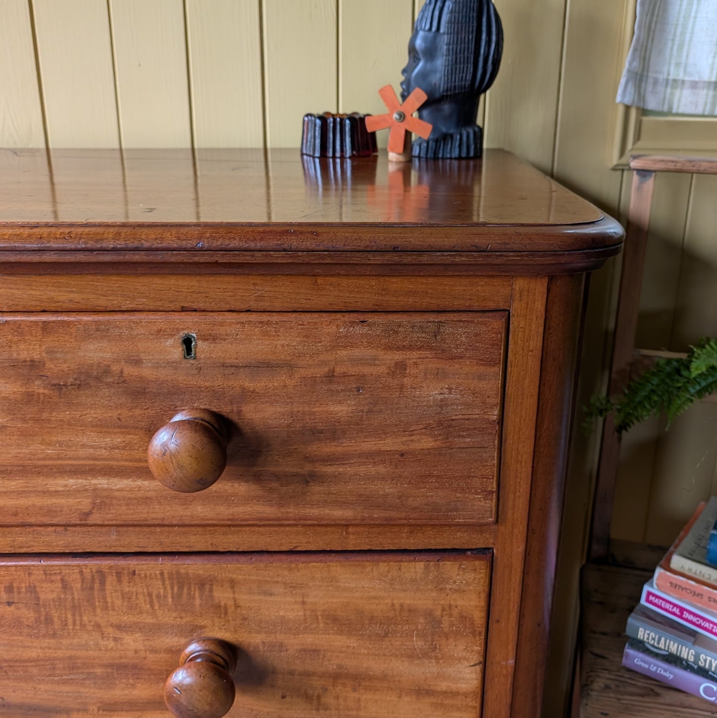 Victorian Chest of Drawers
