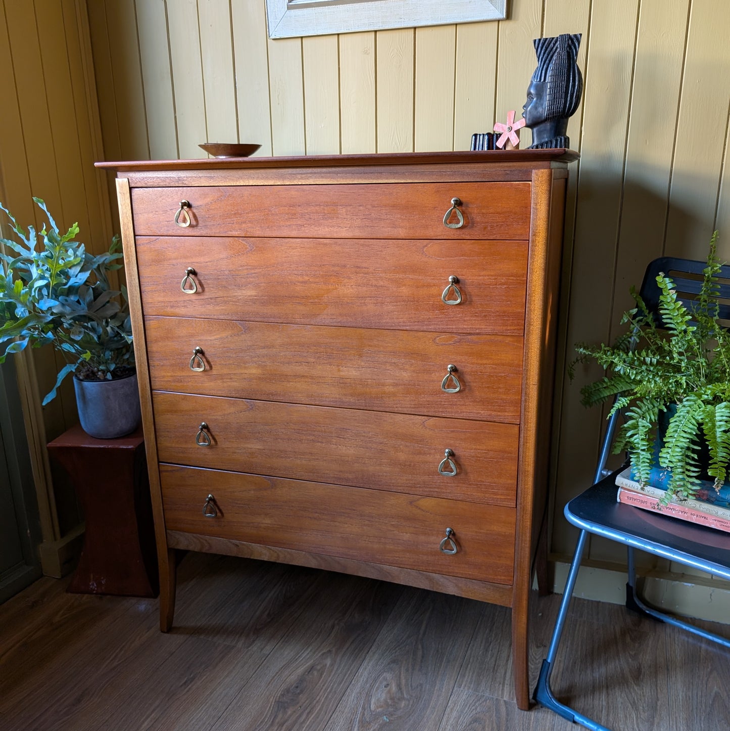 Mid Century Chest of Drawers