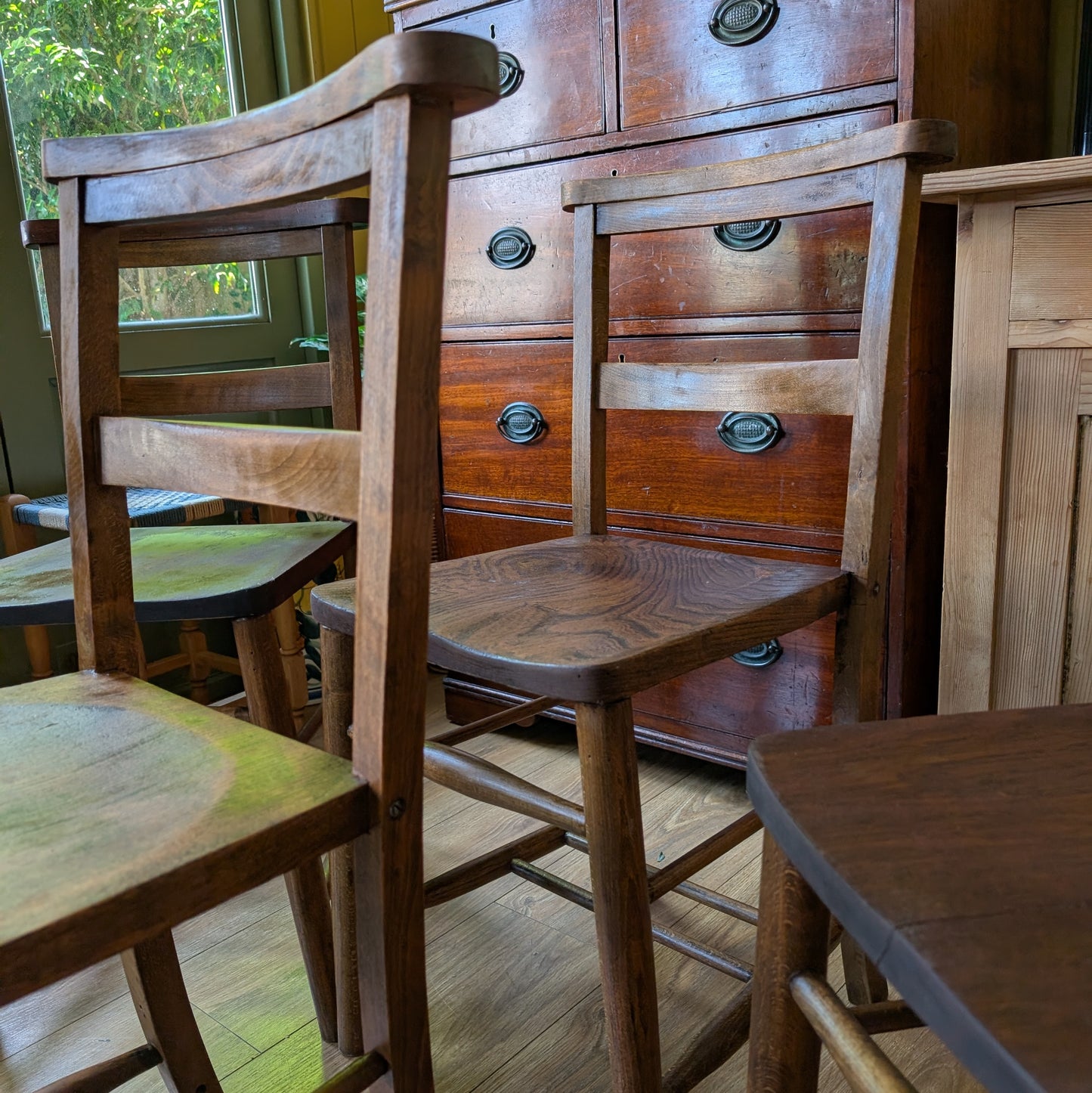 Victorian Pine Table with Chapel Chairs