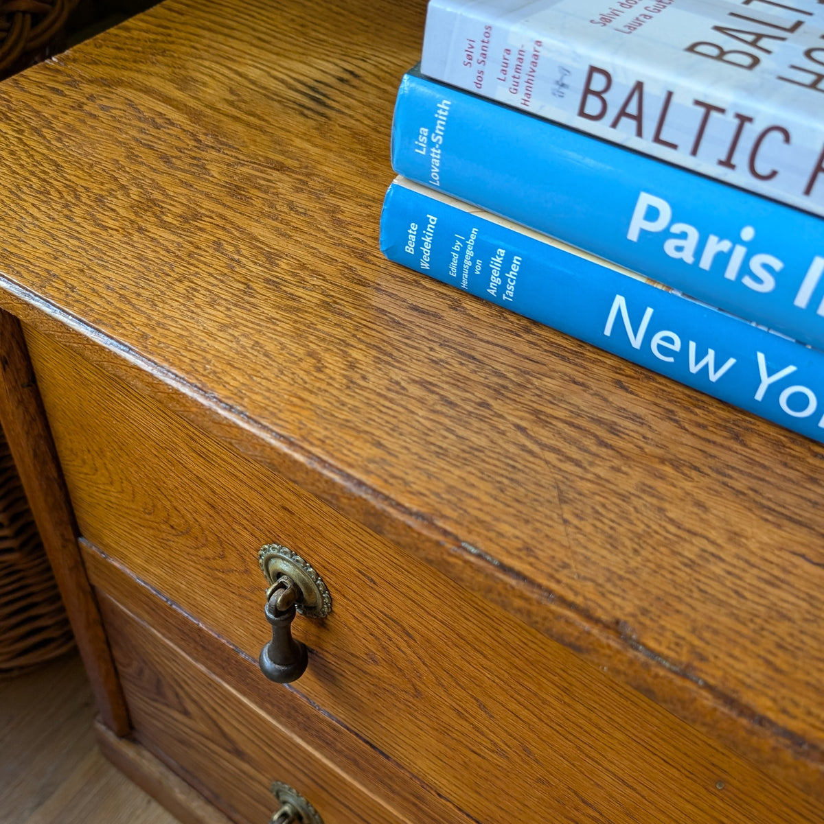 Small Low Oak Chest of Drawers