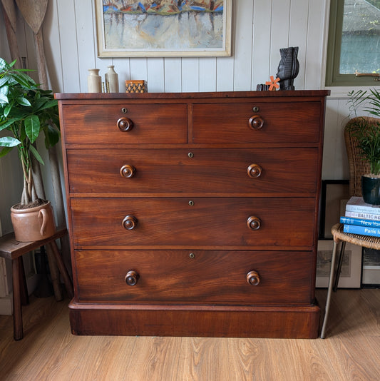 Victorian Chest of Drawers