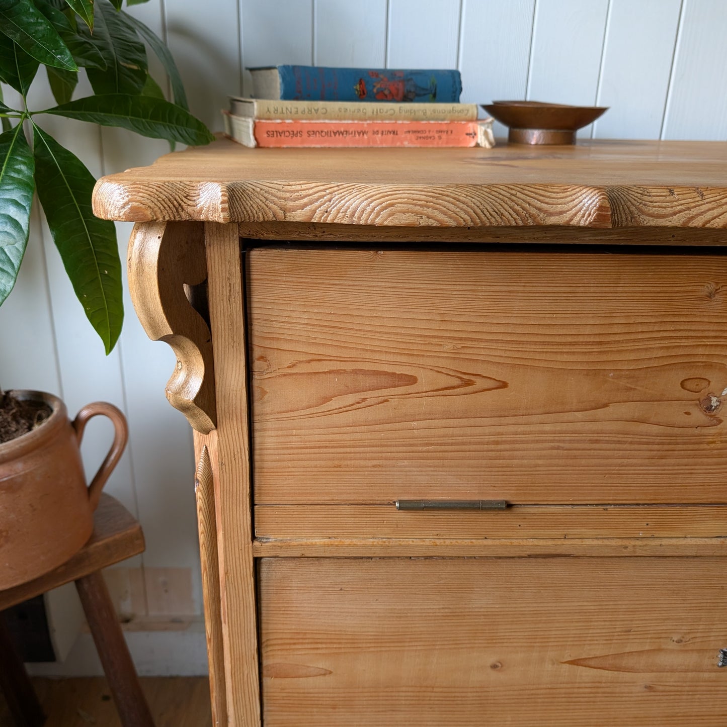 Antique French Chest of Drawers